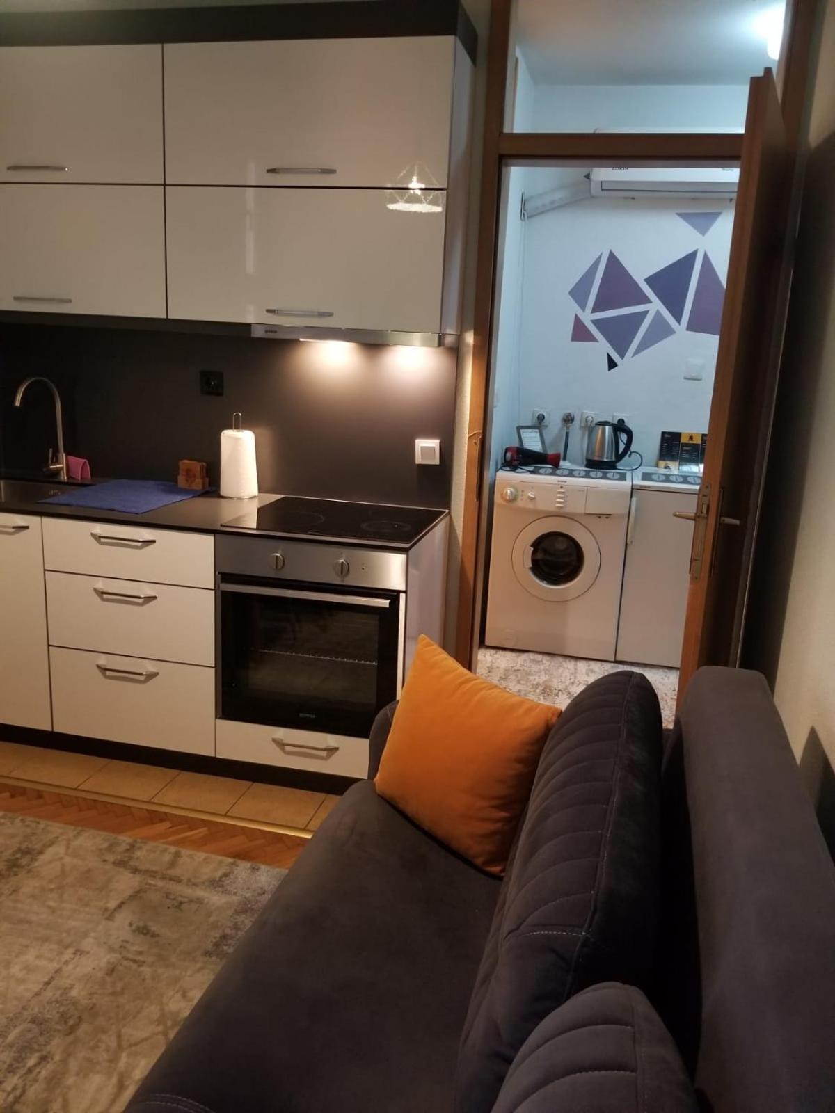 Cozy&Comfy Apartment In The Center Of Prishtina Pristina Extérieur photo